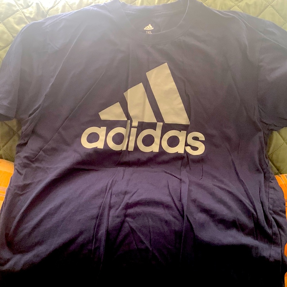 Men’s adidas tee shirt